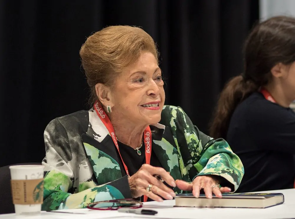 Autores como Mary Higgins Clark