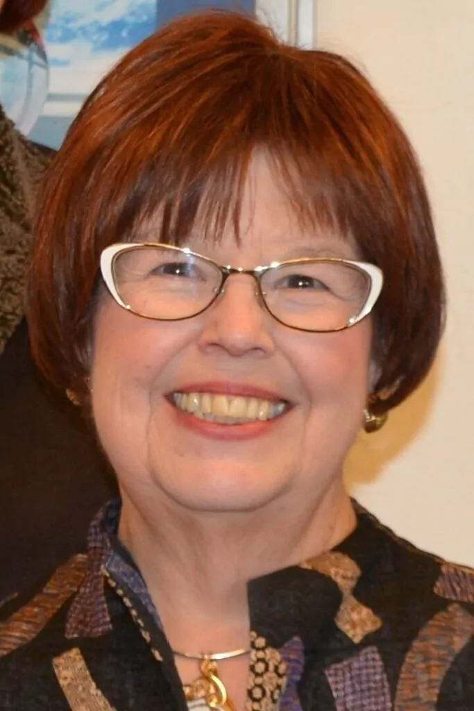 10 authors like robyn carr genius behind virgin river