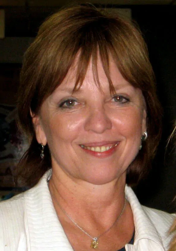 10 authors like robyn carr genius behind virgin river